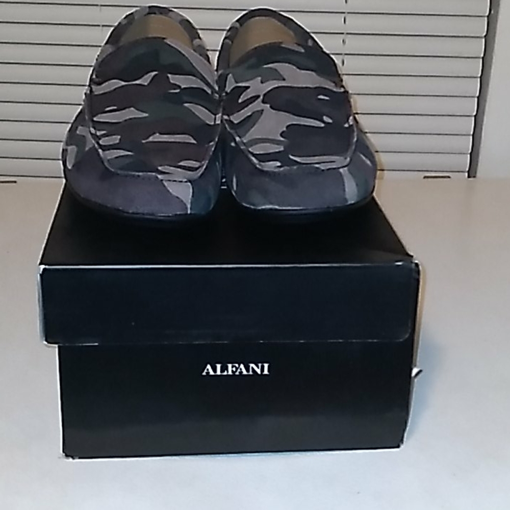 Alfani shoes size 9½